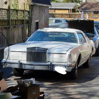 1976 lincoln mark iv project. Interior pretty good for the year. Original Leather no rips. Dash pad...