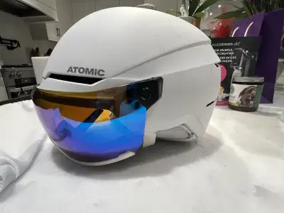 Atomic helmet & visor (size medium), View more