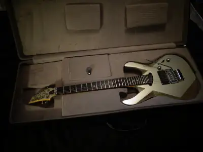 Tagima K1 Guitar  Kiko Loureiro MasterLuthier Silver(sell/trade), View more