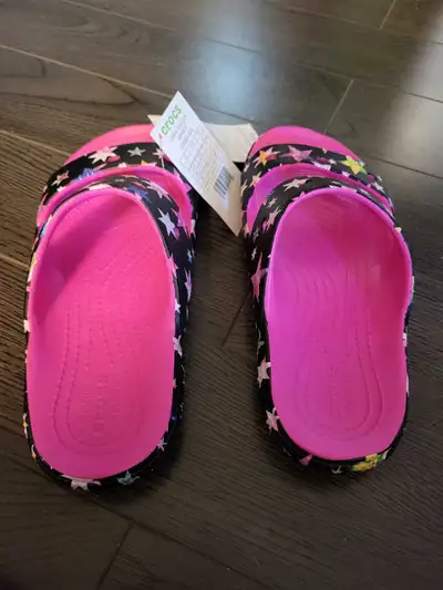 Women's crock, sandals.  need to sell urgently., View more