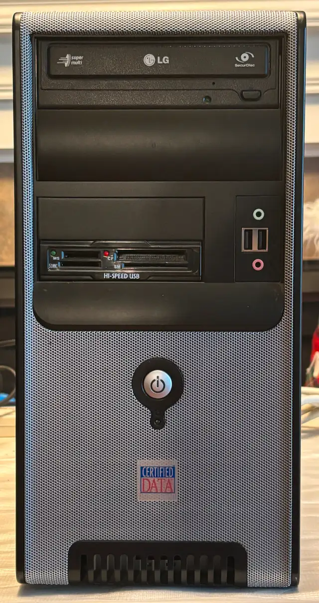 Desktop PC 128GB SSD 2TB Hard Drive Windows 10 Pro Works Great in Desktop Computers in Strathcona County - Image 2