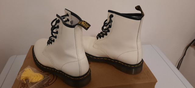 $85 White Doc Martens Ladies Boots Size 7L US in Women's - Shoes in Kitchener / Waterloo - Image 3