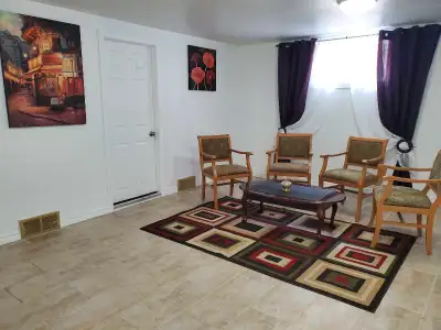 Room for Rent (University of Manitoba/Fort Richmond Area)