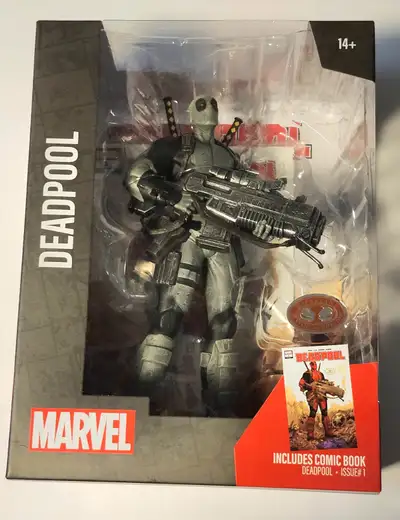 Mcfarlane Marvel Grey Deadpool Red Platinum Rare Chase Statue with comic book new Can ship any where...