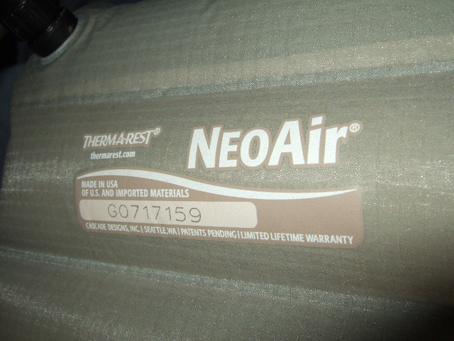 Thermarest Neo-Air sleeping pad in Fishing, Camping & Outdoors in Thunder Bay - Image 3