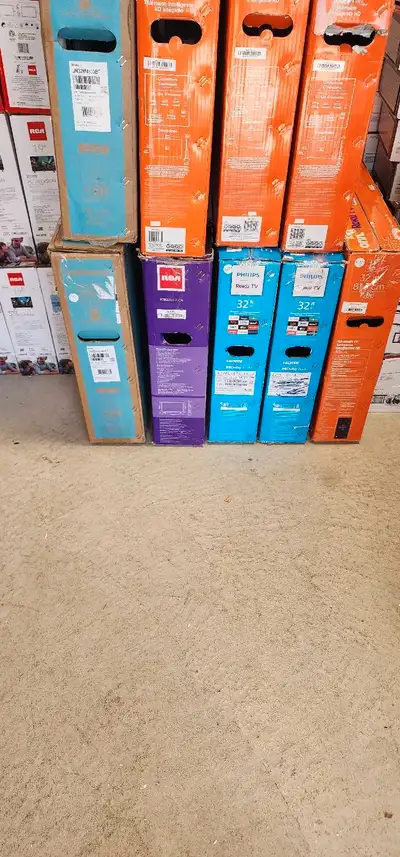 These are all new & new open box 32 inch onn, TCL, Philips Roku Smart tv. We provide 3 month warrant...