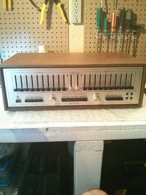 Soundcraftsman PE2217 PreAmp / Equalizer Stereo Systems & Home