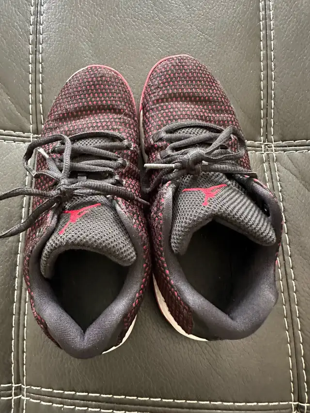 NIKE AIR JORDAN KIDS  US 3Y BASKETBALL SHOES in Kids & Youth in Kitchener / Waterloo - Image 8