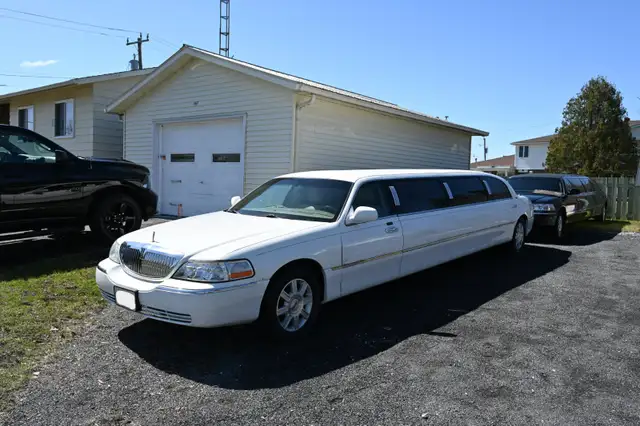 Stetched Limousine482652713208391683