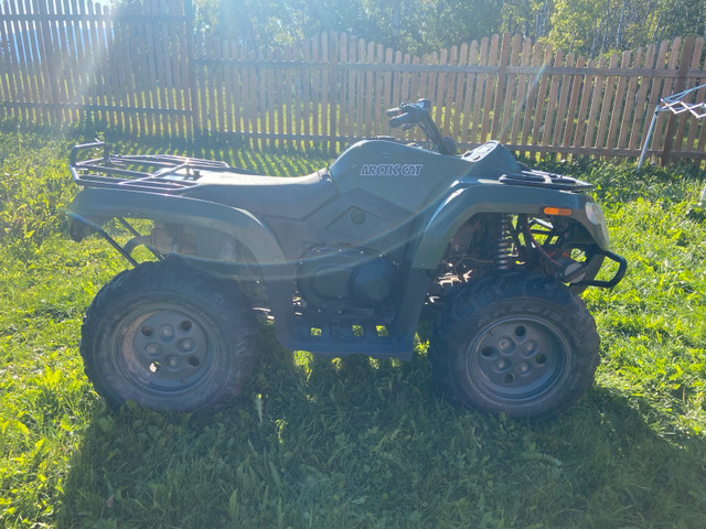 2009 Artic Cat 366cc 4x4 selling for parts or repairs  in ATVs in Calgary - Image 2