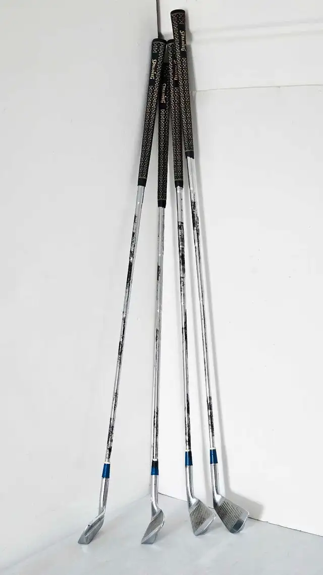 Spalding TRU-FLITE  Left Handed Golf Irons # 3, 5, 7, 9 in Golf in City of Montréal - Image 9