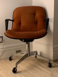 Mid century modern Steelcase Rolling Office Chair