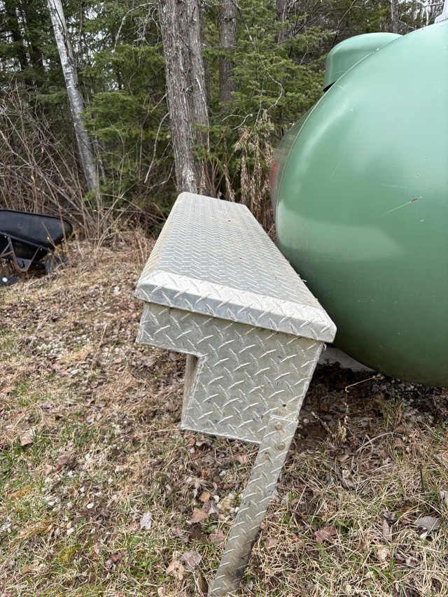 Delta side mount box  in Other in Thunder Bay - Image 2