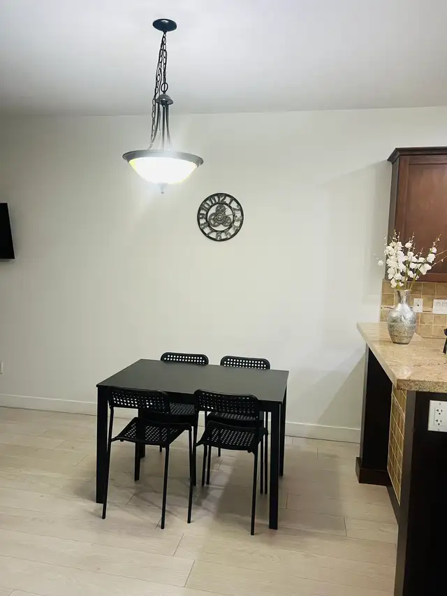 1 Bedroom plus den apartment in Other in Delta/Surrey/Langley - Image 11