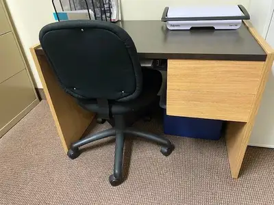 Bureau à donner, View more