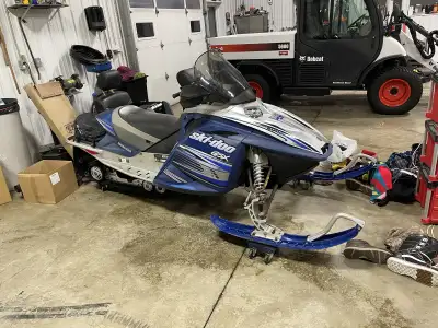 Great sled, Just looking to upgrade -2004 -4735 miles -aftermarket can (also have the factory can) -...