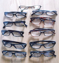 NEUVES: ONZE paires de lunettes lecture 1,50
