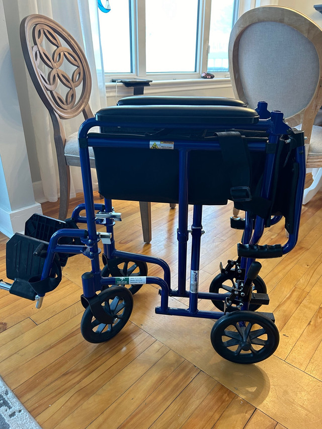 Lightweight transport chair in Health & Special Needs in City of Halifax - Image 4