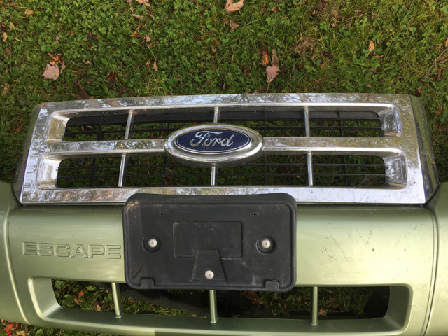 ford escape front bumper cover. in Auto Body Parts in City of Halifax - Image 2