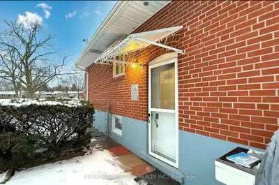Available September 1, 2026 • 2 spacious bedrooms • Large living room • Full kitchen & 1 washroom •...