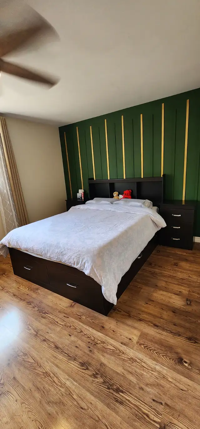 Moving Sale! Queen Bedroom Set – 6 Pieces – First come basis !62864745059971121
