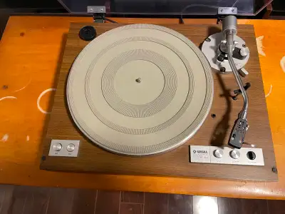 Vintage Yamaha YP-B4 Turntable, View more