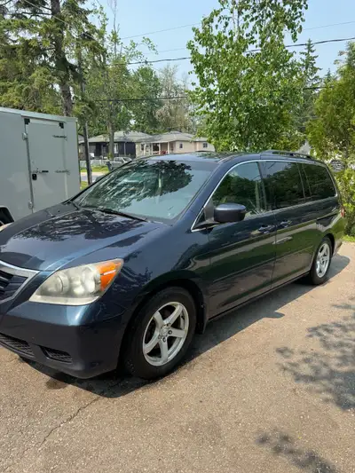 Honda Odyssey 2010-11. Great condition. Well takin care of. Maintenance done regularly. Air conditio...
