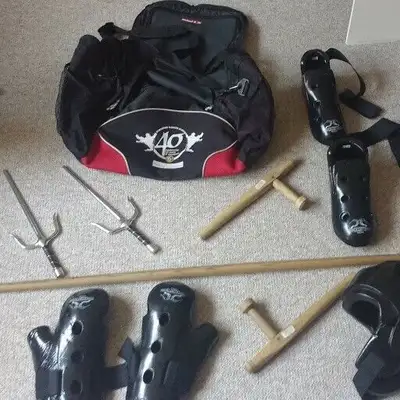 Karate Equipment - Pads and Bag like new, Weapons sold, View more