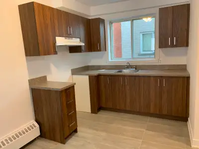 Rosemont 3 1/2  A Louer Chauffage et Eau Chaude Disponible Aout
