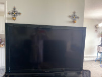 Sharp/ 55 inches TV