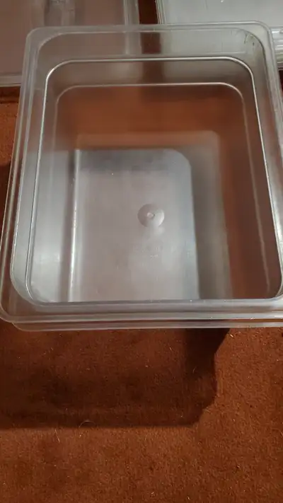 Cambro 1/2 x 6" Camwear Food Pans (2) with Lids (6) - GUC, View more