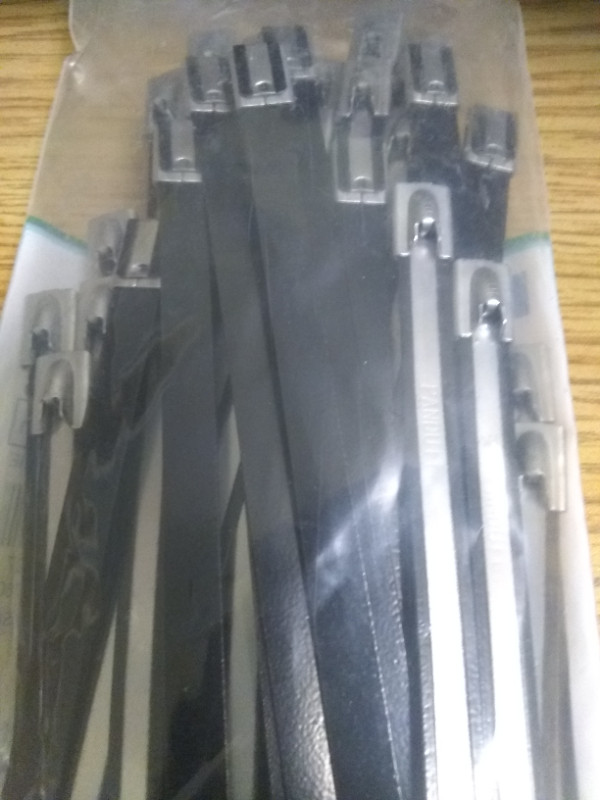 PANDUIT50 PACK OF COATED 316 STAINLESS STEEL CABLE TIES 22.5INCH in Other Business & Industrial in St. John's