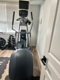 Precor EFX 885 commercial Elliptical - Good condition