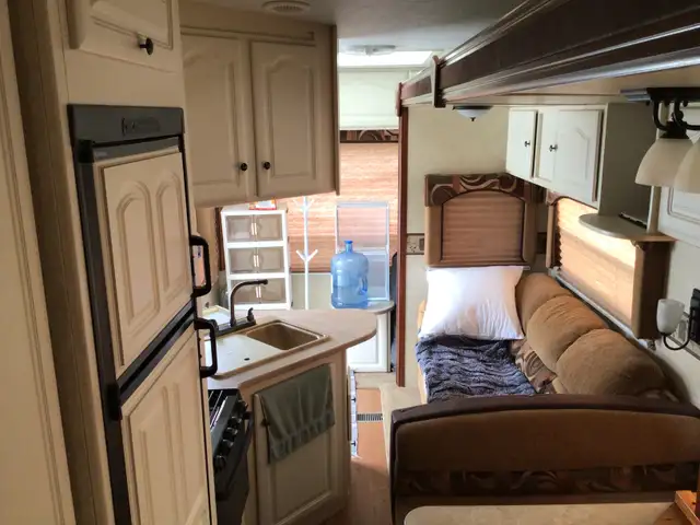 2009 OUTBACK FIFTH WHEEL in Travel Trailers & Campers in Delta/Surrey/Langley - Image 11