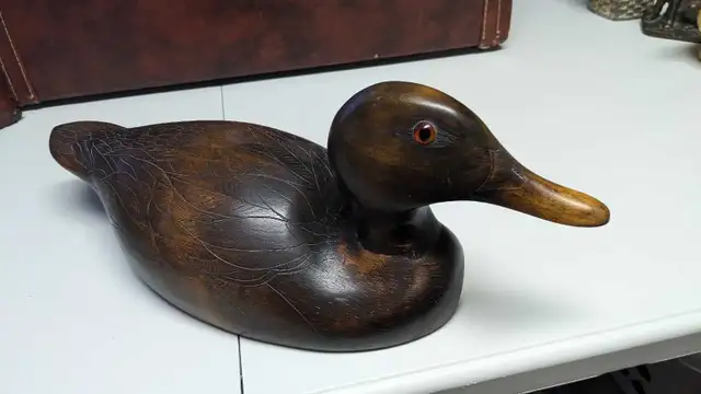 Wooden Duck Decoy in Arts & Collectibles in Oakville / Halton Region - Image 6