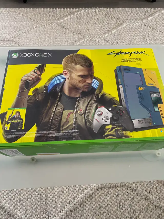 Microsoft Xbox One X Console - Cyberpunk 2077 Limited Edition Bu in XBOX One in City of Montréal - Image 3