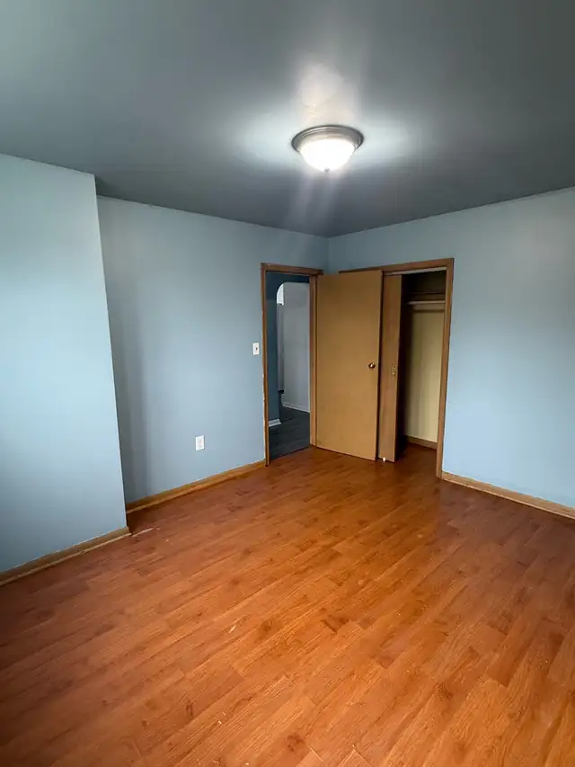 2 bedroom apartment  in Long Term Rentals in Sudbury - Image 4