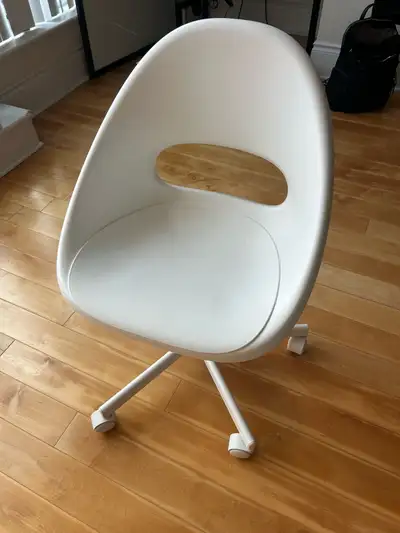 Moving Sale! Excellent condition IKEA white chair, View more
