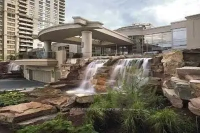 Bright south facing 1 Bedroom + Den south facing condo in Ovation Phase 1, directly across from Squa...
