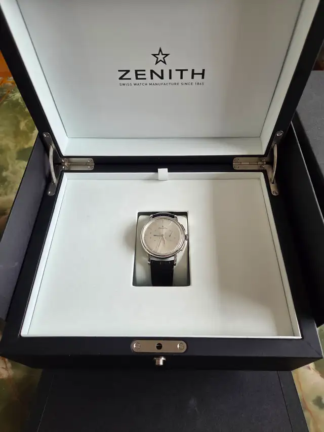 Zenith Elite Chronograph Classic Watch in Jewellery & Watches in Downtown-West End - Image 10