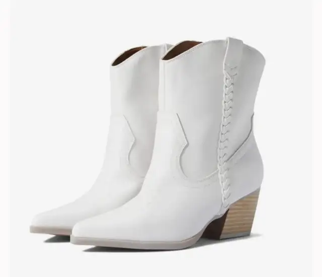 Brand New Dolce Vita Stampede Women’s Cowboy Boots - White in Women's - Shoes in Calgary - Image 2