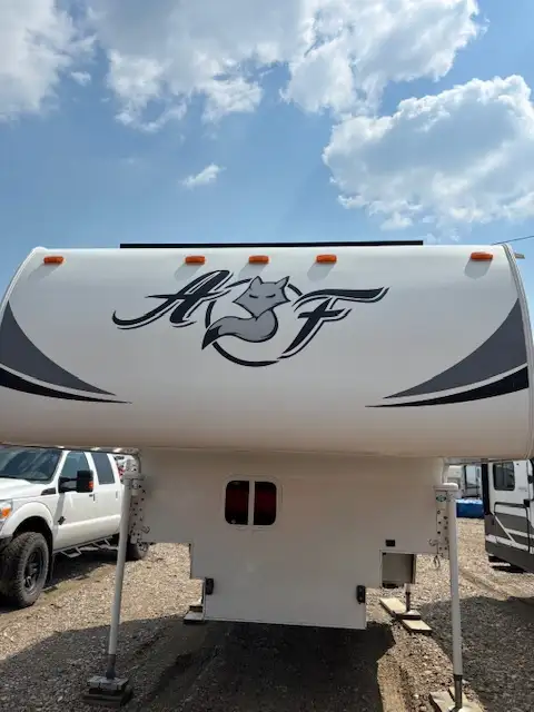 2015 Northwood Arctic Fox 811 Truck Camper in Travel Trailers & Campers in Lloydminster - Image 6