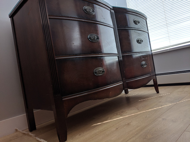 Solid Wood Dresser/ Glass top in Dressers & Wardrobes in Delta/Surrey/Langley - Image 3