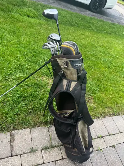 men’s RH golf clubs and bag , View more