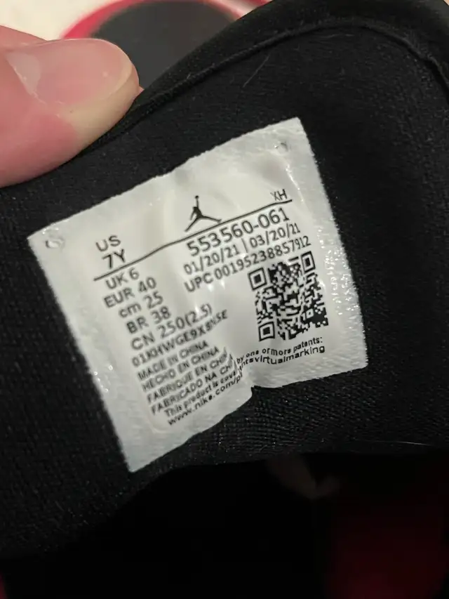 Nike Shoes sizes 4.5-7 men’s in Men's Shoes in Kitchener / Waterloo - Image 4