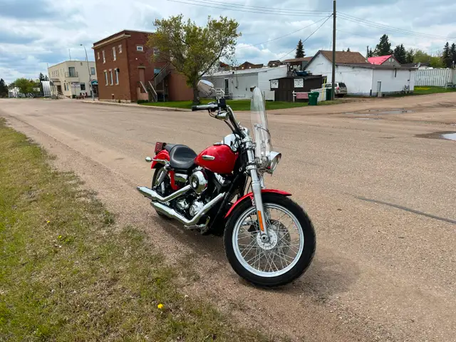 2010 Harley Davidson FXDC Dyna Super Glide Custom in Street, Cruisers & Choppers in Red Deer - Image 7