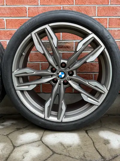 Staggered 21 inch rims off BMW X3. Upgrade your rims or use for winter tires. Rims in great shape, B...