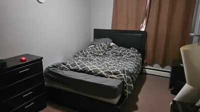 Room in 2 bedroom condo for rent on 124 St. Close to Kingsway, NAIT, Downtown.