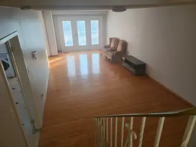 CLEAN HOME/ROOM FOR RENT-NEAR SQUARE ONE - 2 BACHELORS OR A FAMILY Shared washroom with 1 person, Ki...