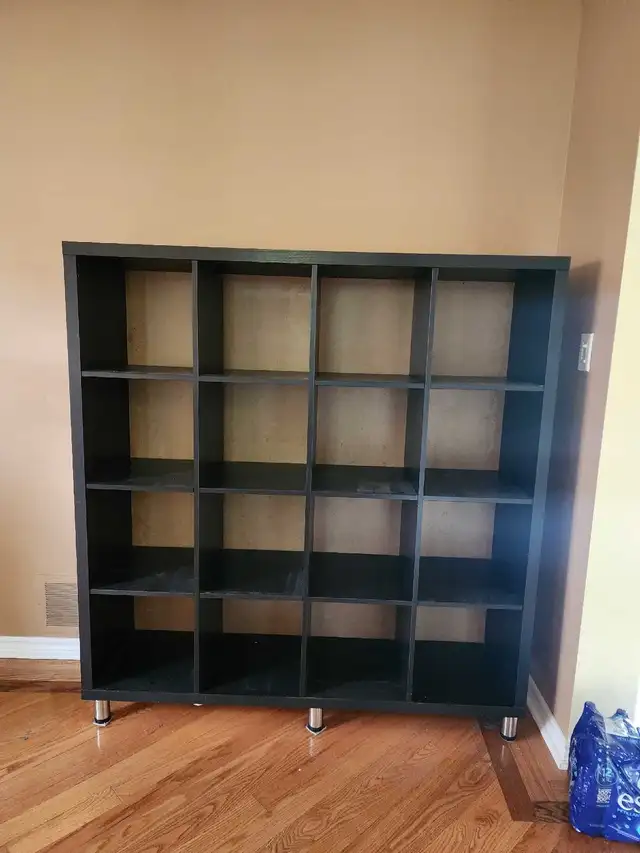 Kallax shelf in Bookcases & Shelving Units in Oshawa / Durham Region - Image 2